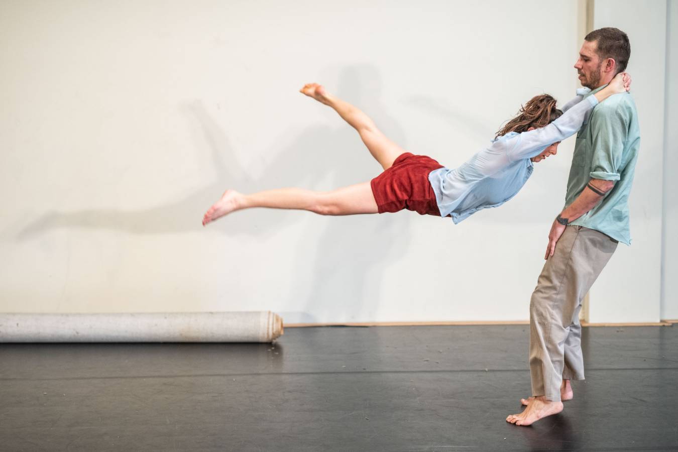 De Dansers: Smaakmakers (een voorstelling, nagesprek en dansworkshop in één) 4+